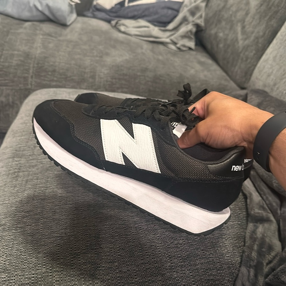 New Balance 237s